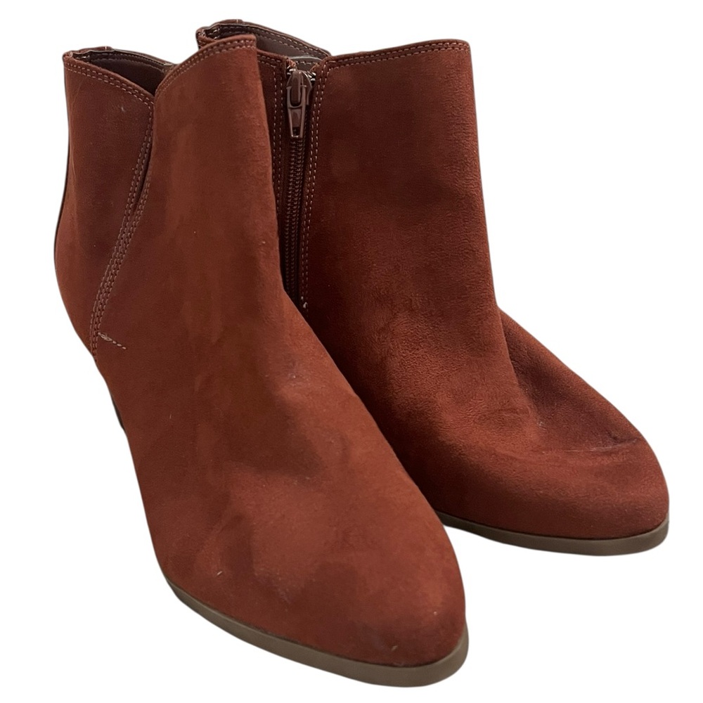 Elegant Brown Dexflex Comfort Ankle Boots